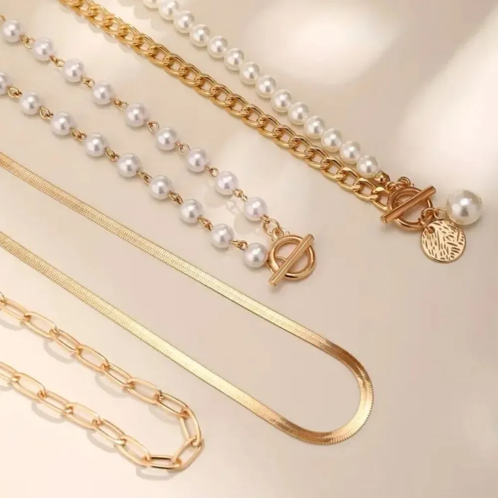 4 Pieces Set Golden Chain Lab Pearl Decor Pendant Necklaces